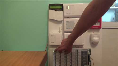 Как снят прибор С2000 БКИ и почему сработала сигнализация?